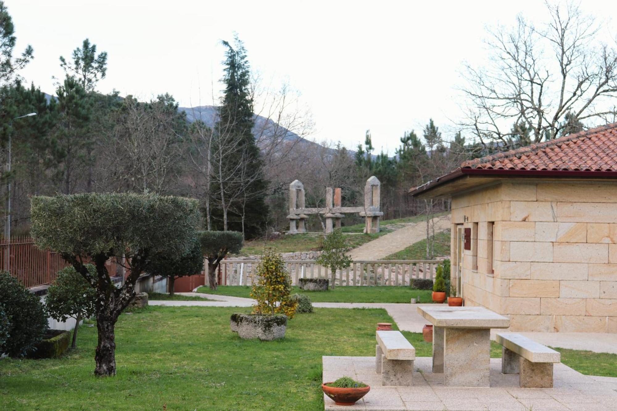 Outeiro Do Moinho Bed & Breakfast Campo do Geres Dış mekan fotoğraf